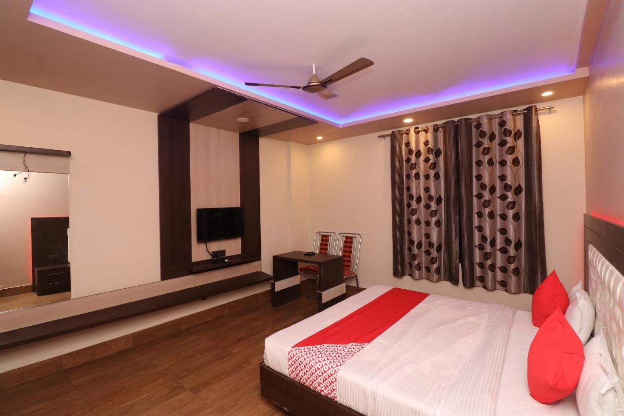 Oyo 33387 Laxmi Lawn And Resort Suite Lucknow Exterior foto
